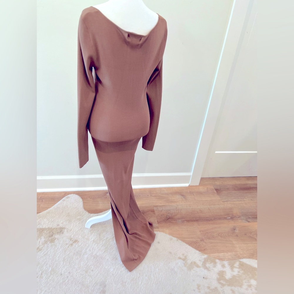 •House of CB Maxi Dress •Size: Small •Color: Beige/Camel - Picture 6 of 9
